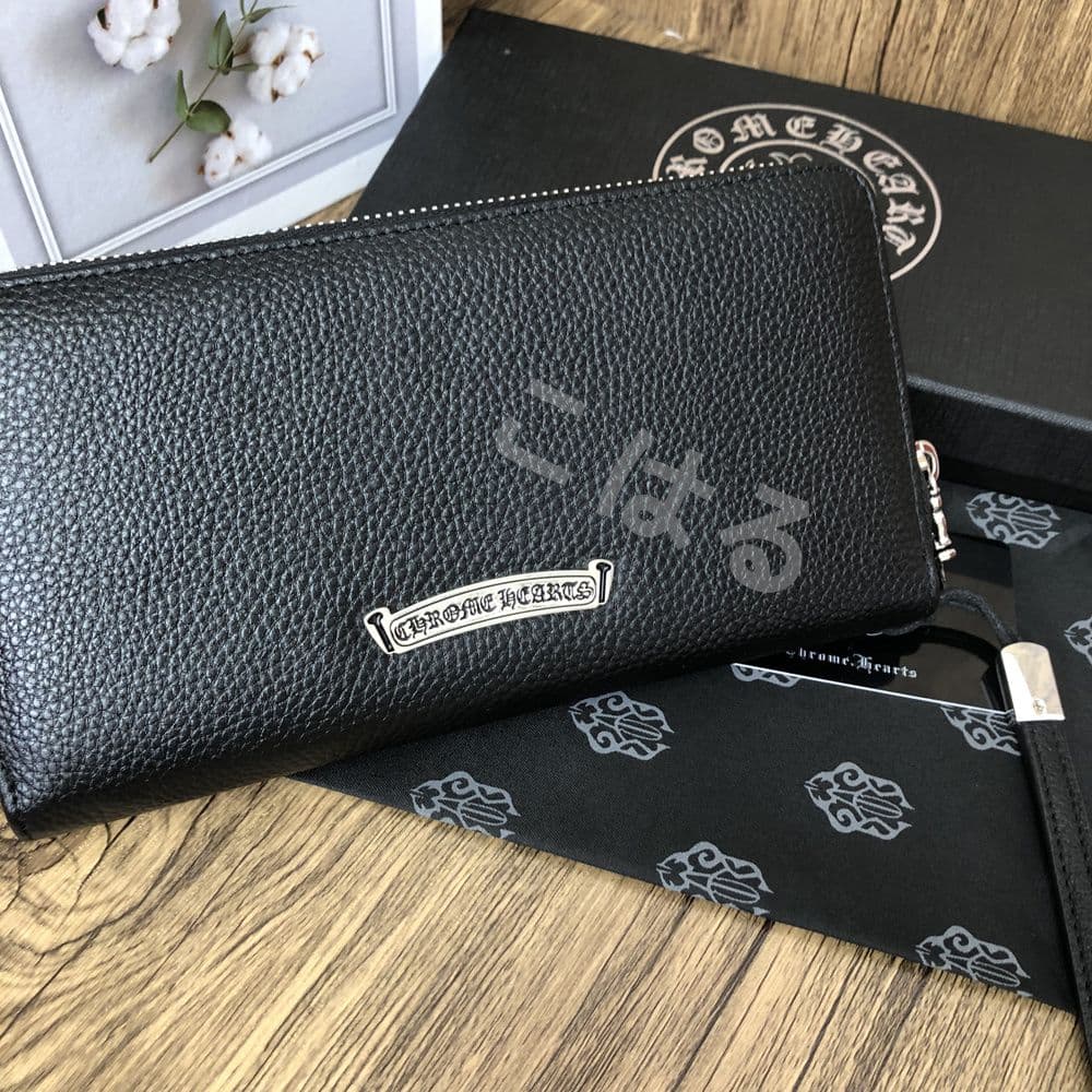 送料込！Chrome Hearts クロムハーツ 長財布