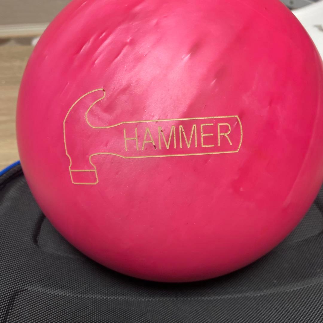 HAMMER BLACK WIDOW(ブラックウィドー)ボウリングボール ピンク