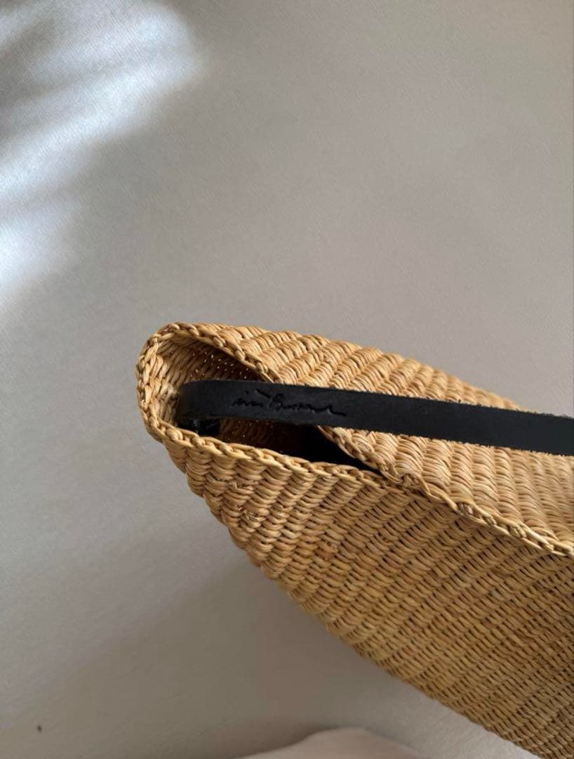 INES BRESSAND MINI CROISSANT M ショルダーバッグ