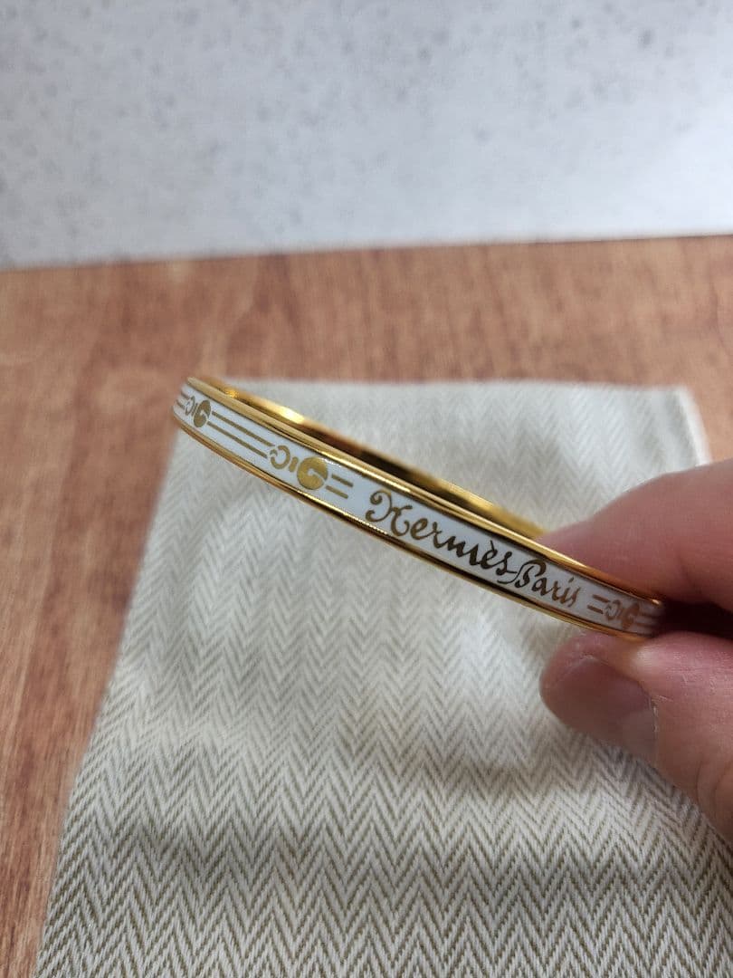 m*i様 エルメス ゴールドバングル