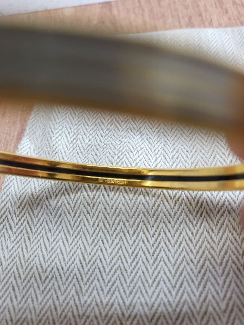 m*i様 エルメス ゴールドバングル