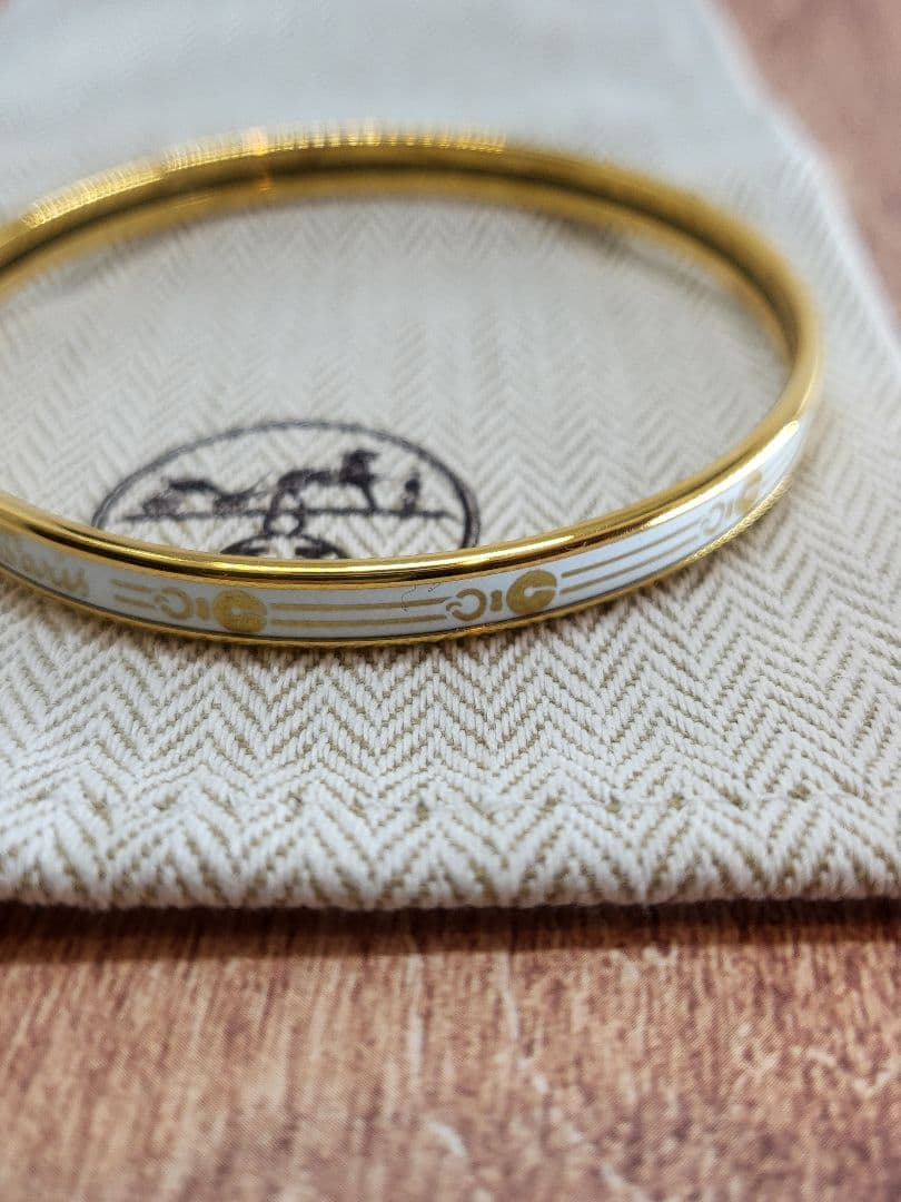 m*i様 エルメス ゴールドバングル