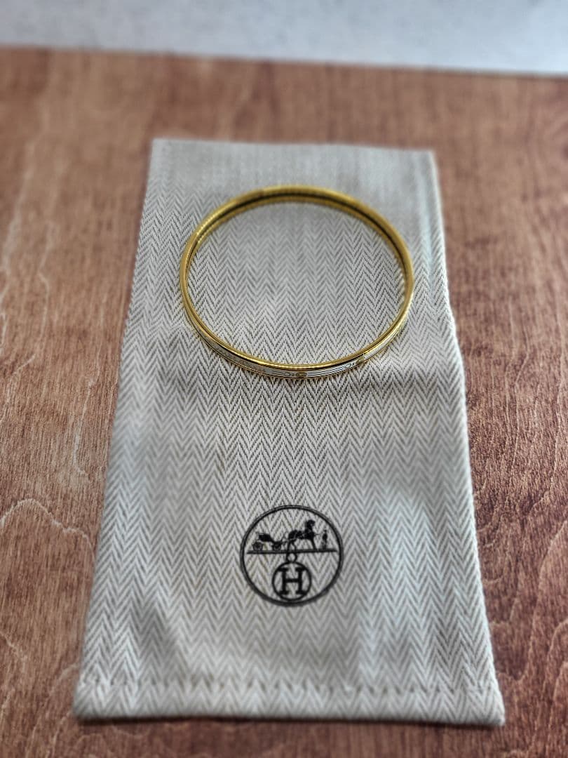 m*i様 エルメス ゴールドバングル