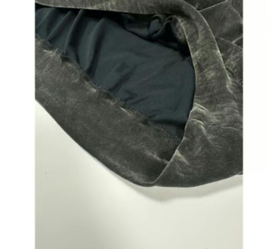 未使用【YENN】フロッキーチュールプルオーバー　チャコール