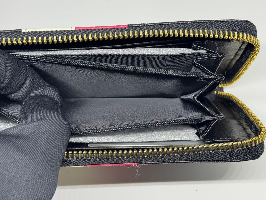 【新品未使用】Vivienne Westwood 長財布 ストライプデザイン