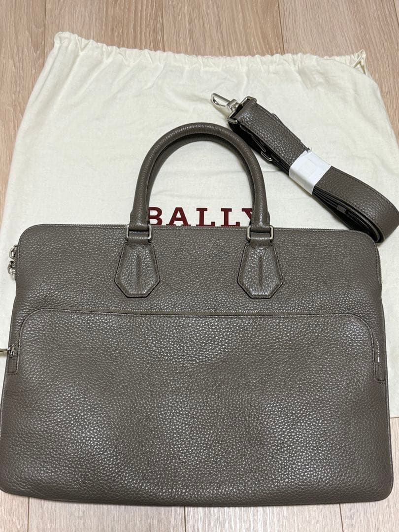 BALLY グレージュ レザー ビジネスバッグ 美品
