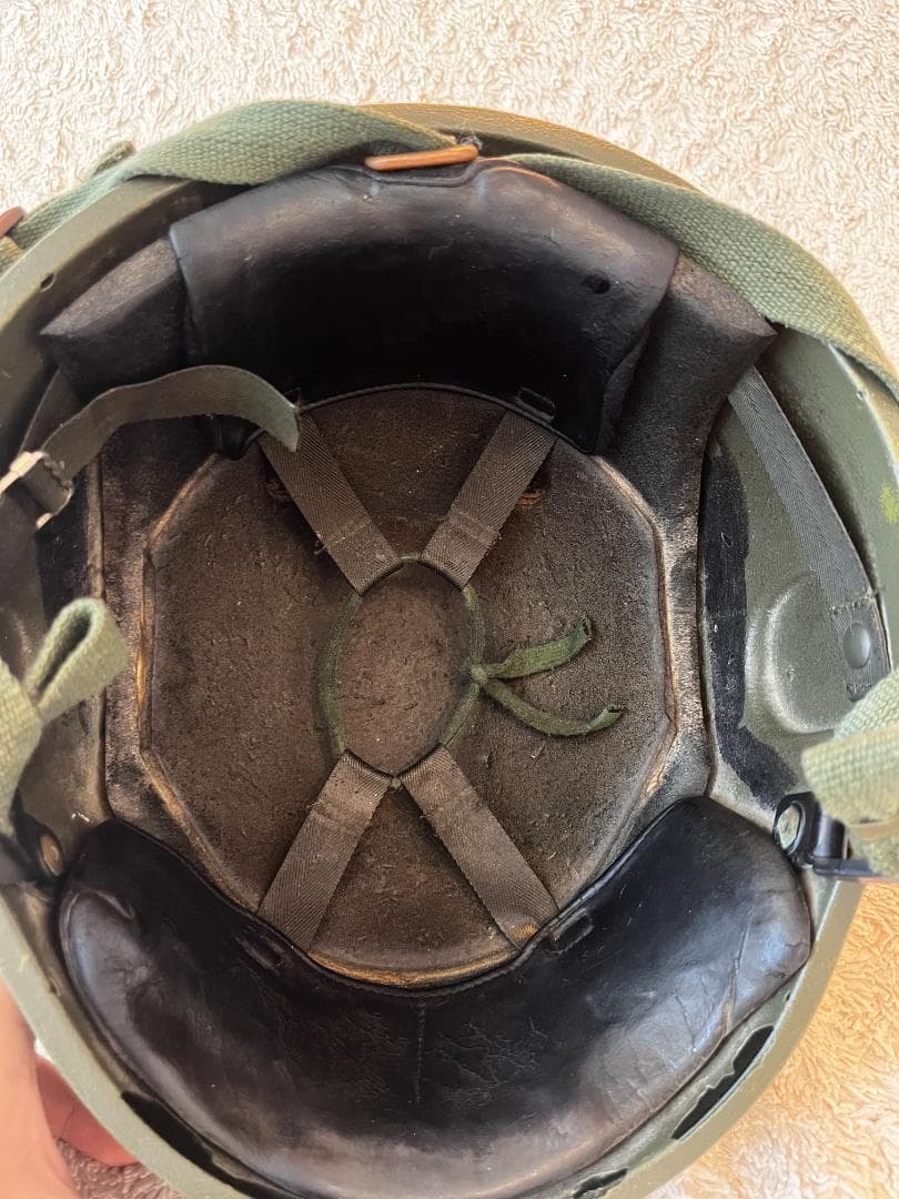 イギリス軍放出品MK6 ケブラーヘルメット実物