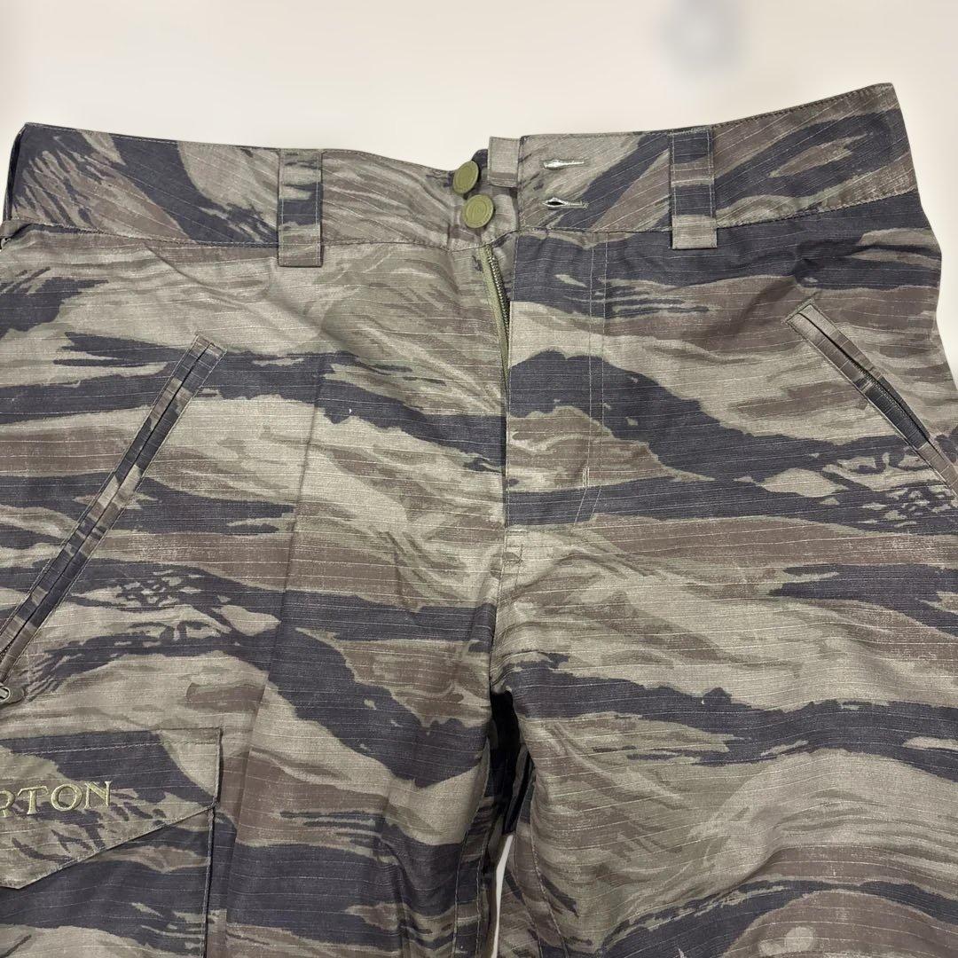 BURTON 迷彩柄 スノーボードパンツ