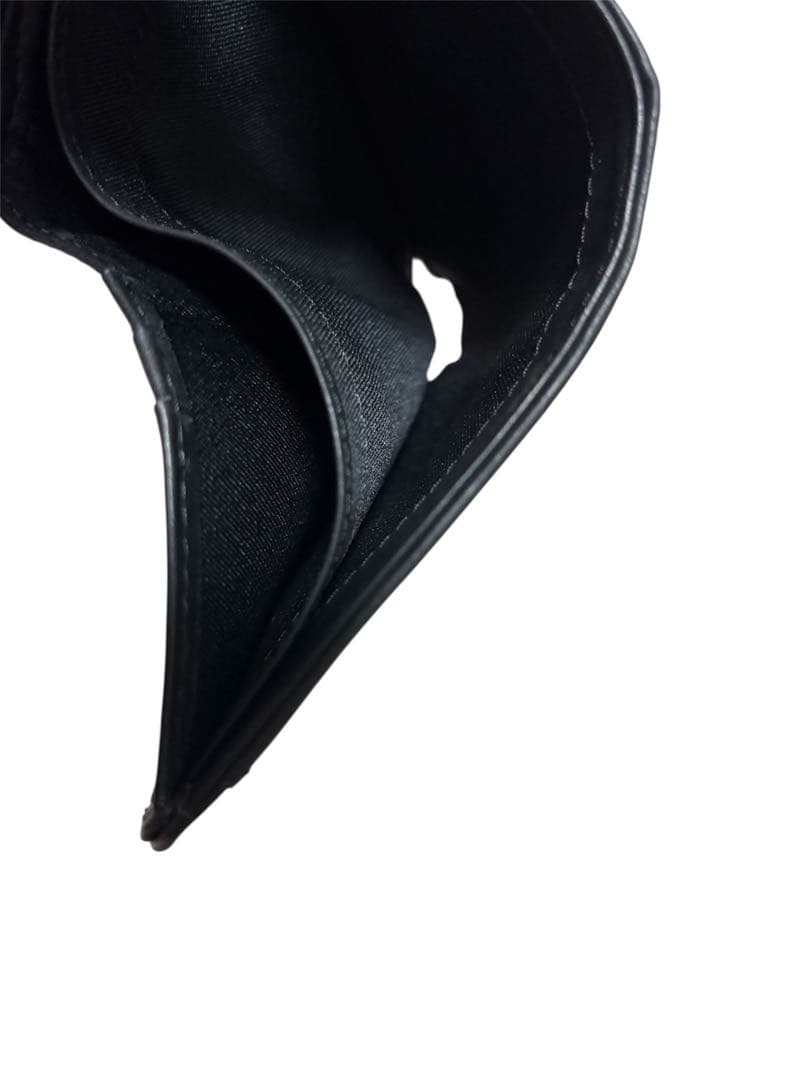 超希少　新品　perché（ペルケ）二つ折り財布　牛革　グラック