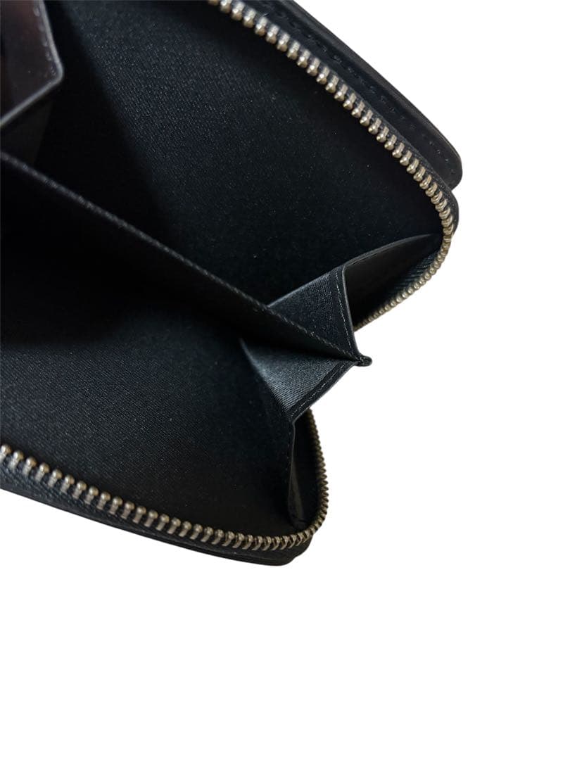 超希少　新品　perché（ペルケ）二つ折り財布　牛革　グラック