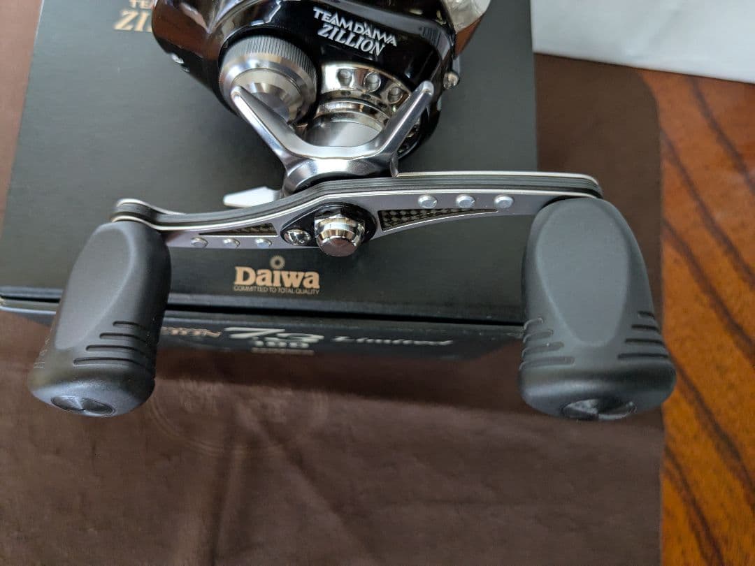 09限定❗️ダイワTD・ジリオンリ7.3リミテッド100