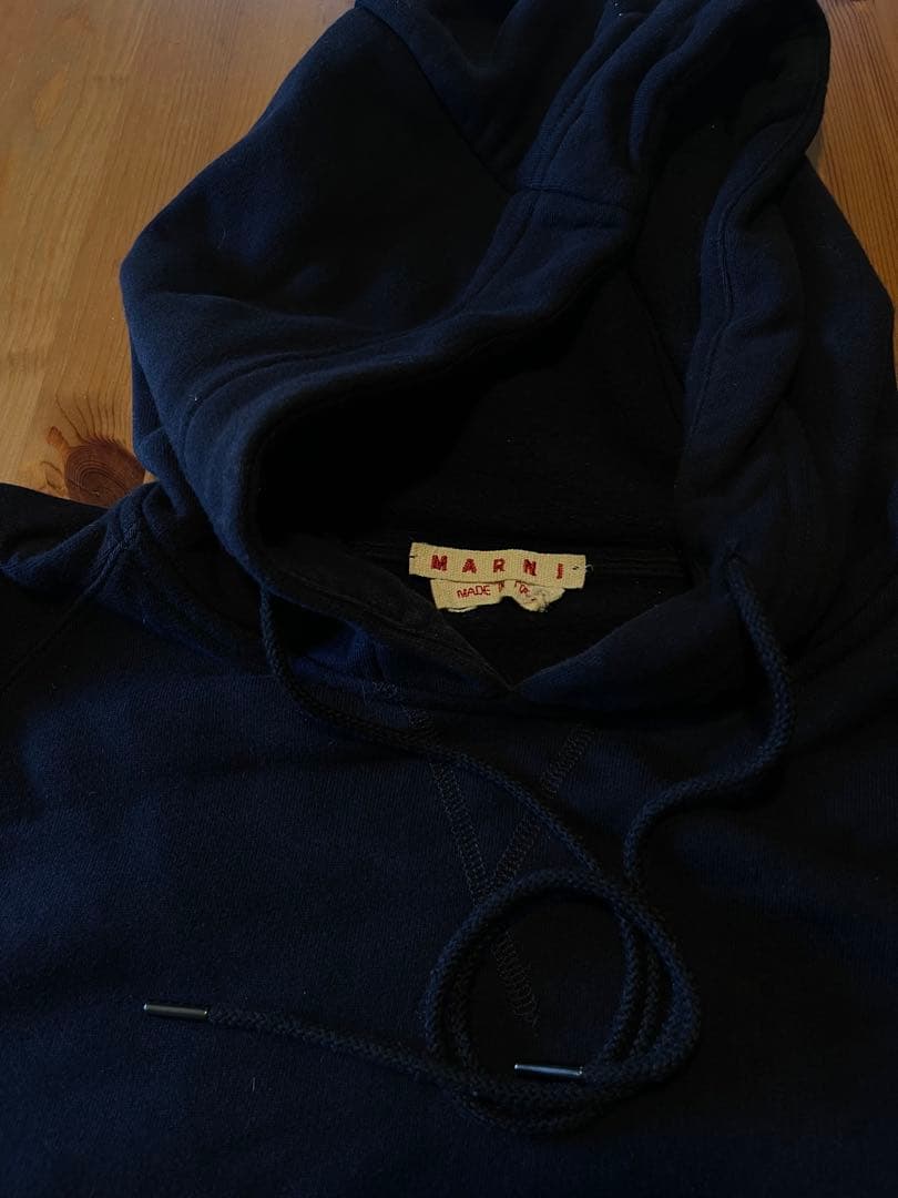 MARNI フード付きスウェット ネイビー