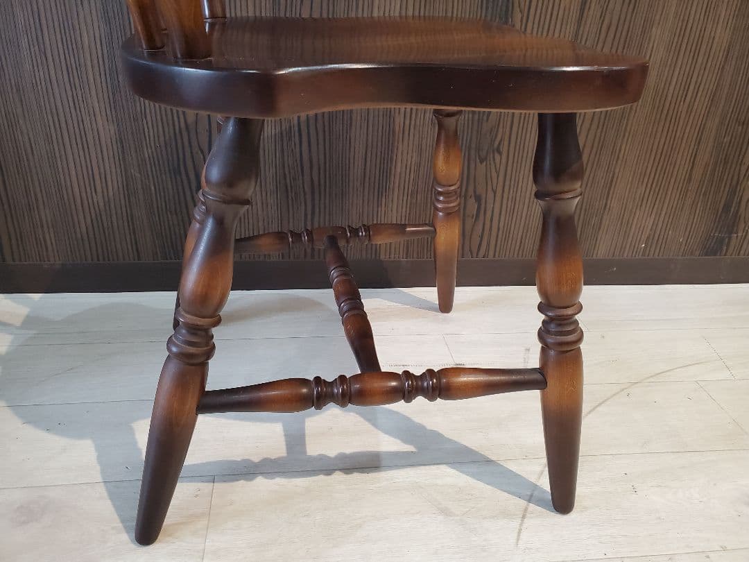 飛騨産業　キツツキ　 ウィンザーチェア　①