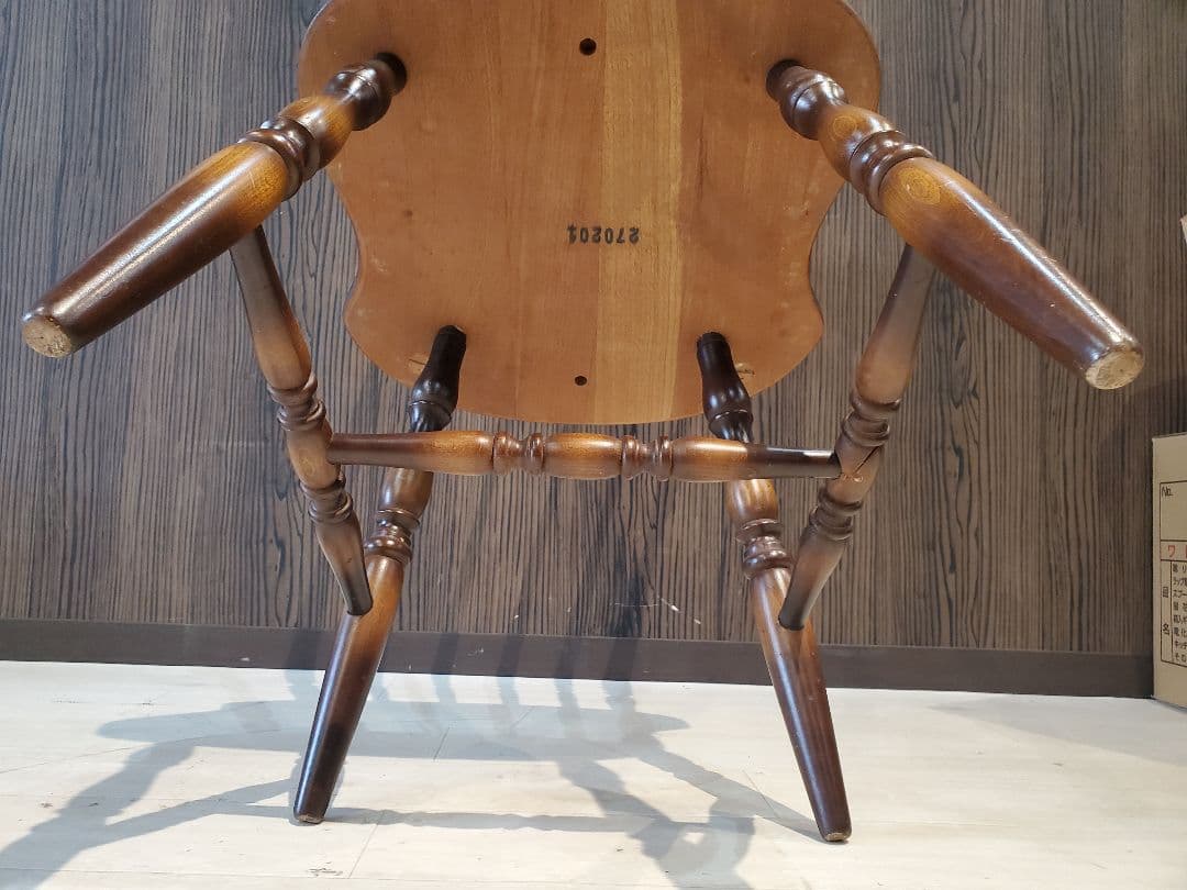 飛騨産業　キツツキ　 ウィンザーチェア　①