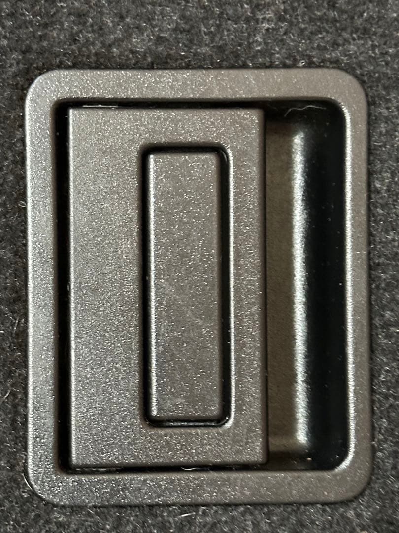 トヨタ　エスティマ　50系　ラゲッジデッキボード　64420-28040