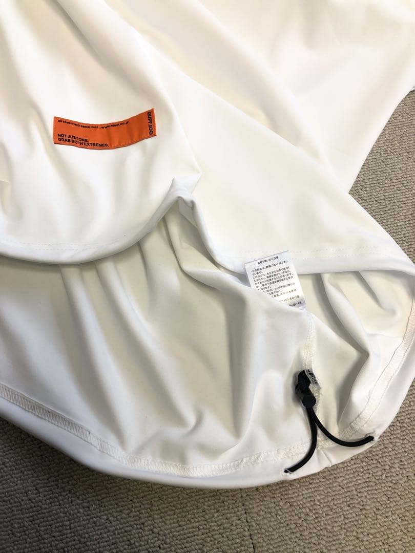 ラフロッグ　DUAL SLEEVE LOGO L/S MOCK NECK