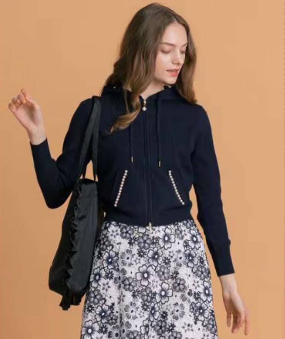 TOCCA トッカ【洗える】ＰＥＡＲＬ　ＨＯＯＤＩＥフーディー　パール パーカー