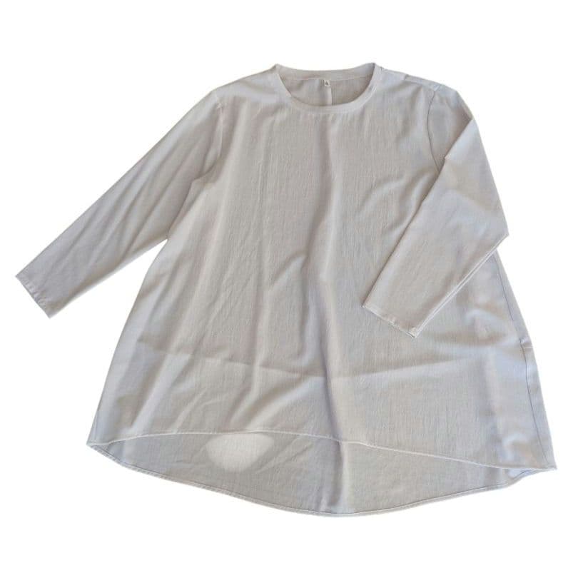 美品✨️BEARDSLEY　 後ろドレープTブラウス　ホワイト