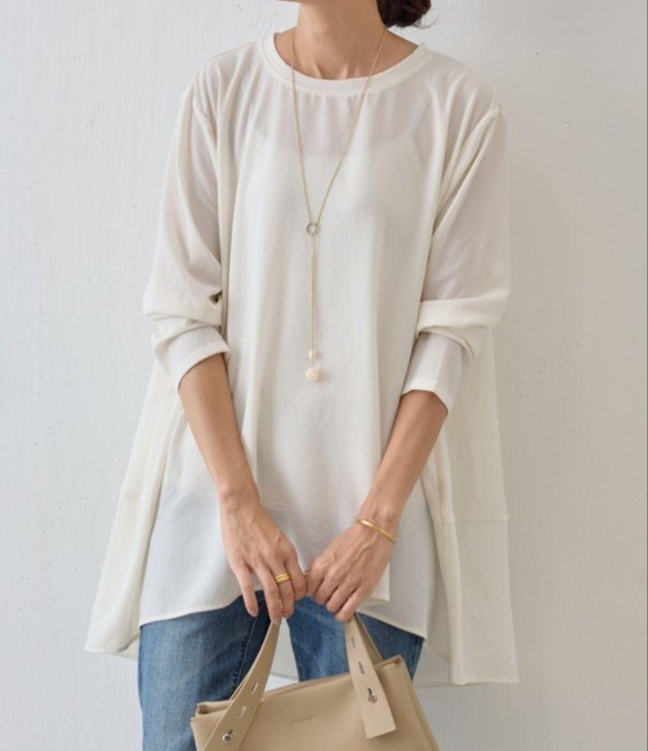 美品✨️BEARDSLEY　 後ろドレープTブラウス　ホワイト