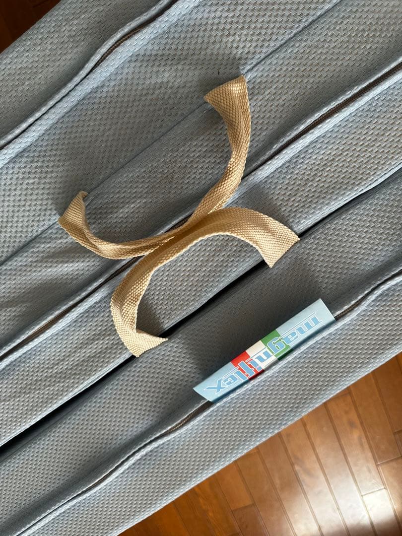 マニフレックス：メッシュ・ウィング 三つ折りマットレス シングル ミッドブルー