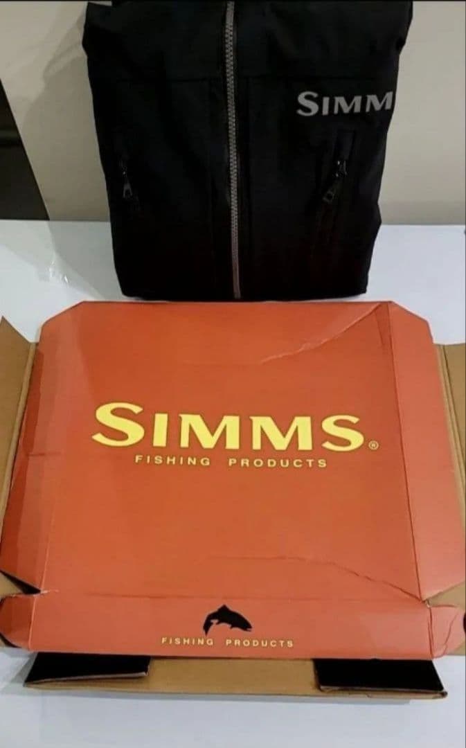 Simms シムス プロドライジャケット L サイズ、ラスト1着になりました。