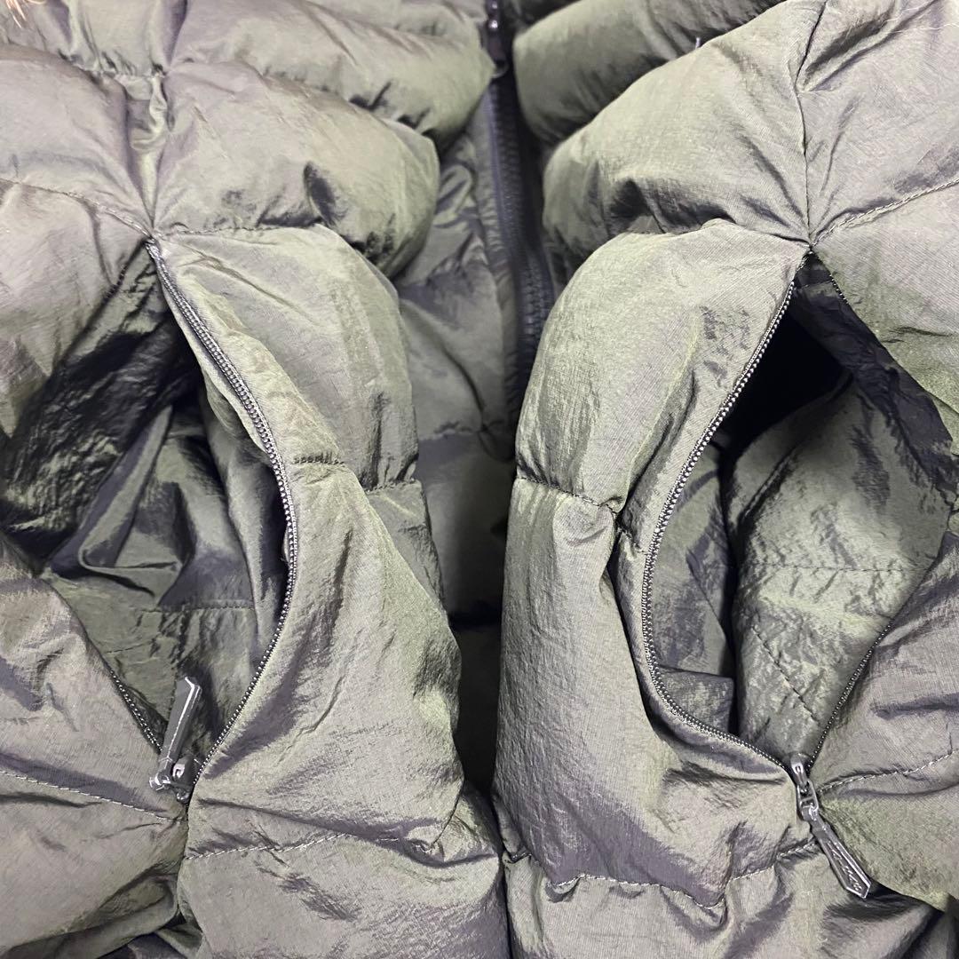 美品★TATRAS MALE ダウンポンチョ リバーシブル カーキ 02