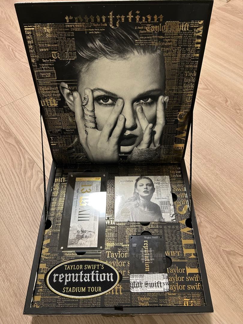 洋楽 Taylor Swift Reputation Tour VIP Box