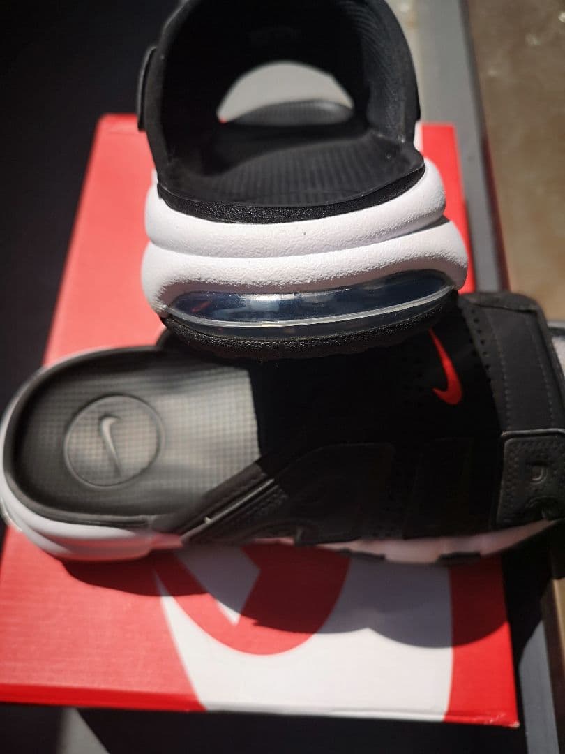 【27～27.5cm】NIKEナイキモアテンサンダル　エアモアアップテンポ