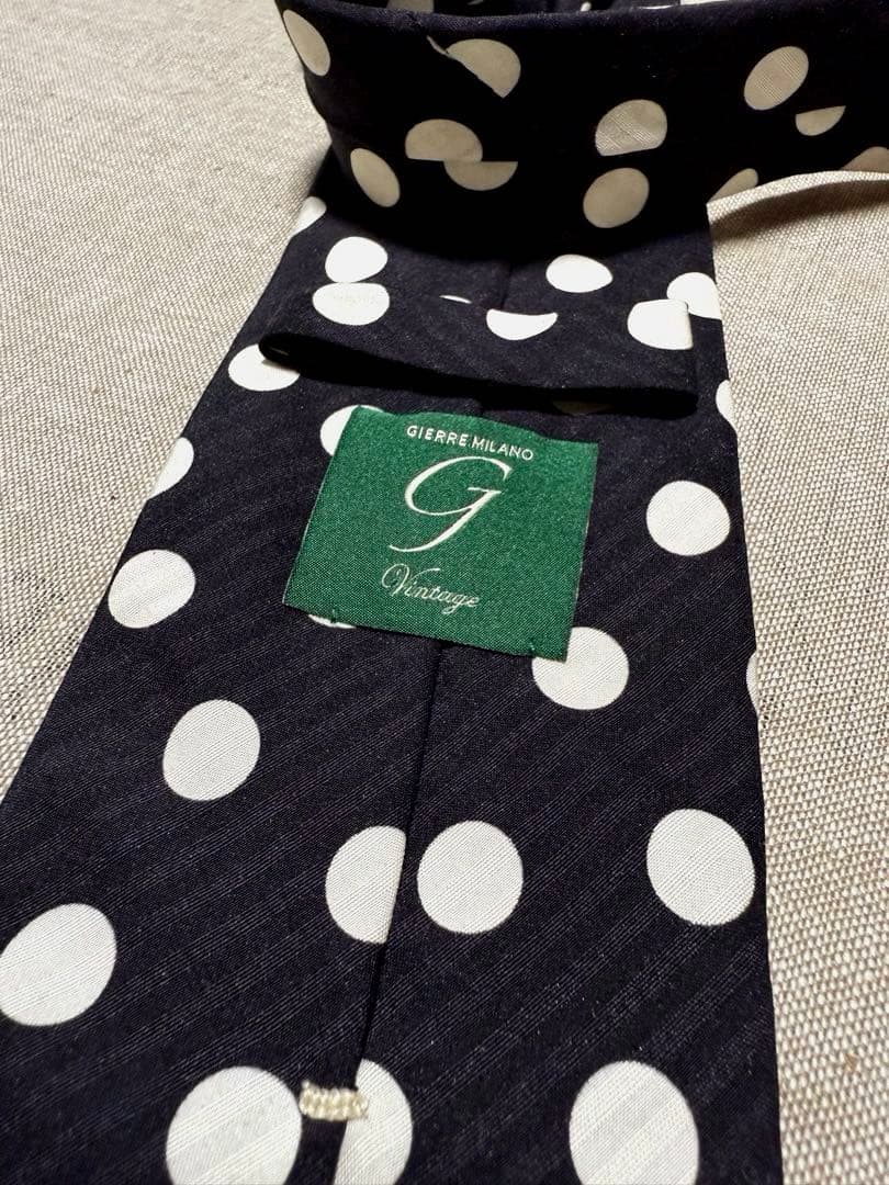 【美品】GIERRE MILANO／ジエレ／シルクドットタイ／ブラック／ホワイト