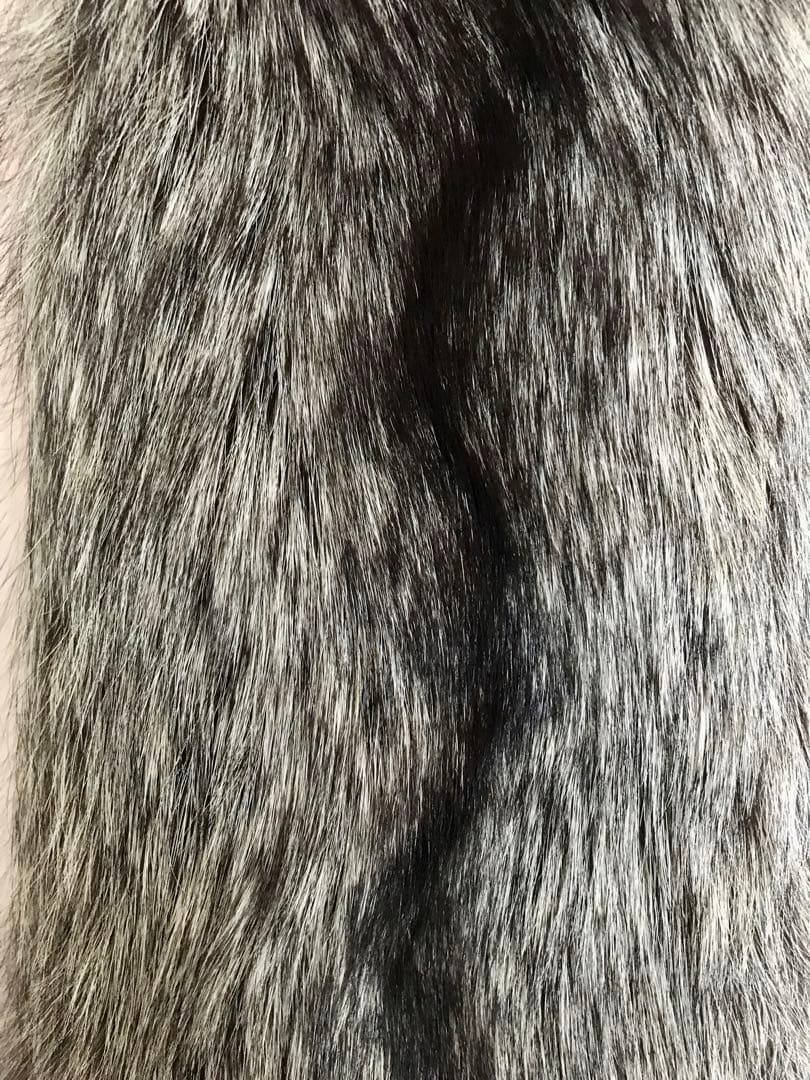 EMBA特注　最上級品　FOX FUR 銀ギツネ　本毛皮　ショール　ストール