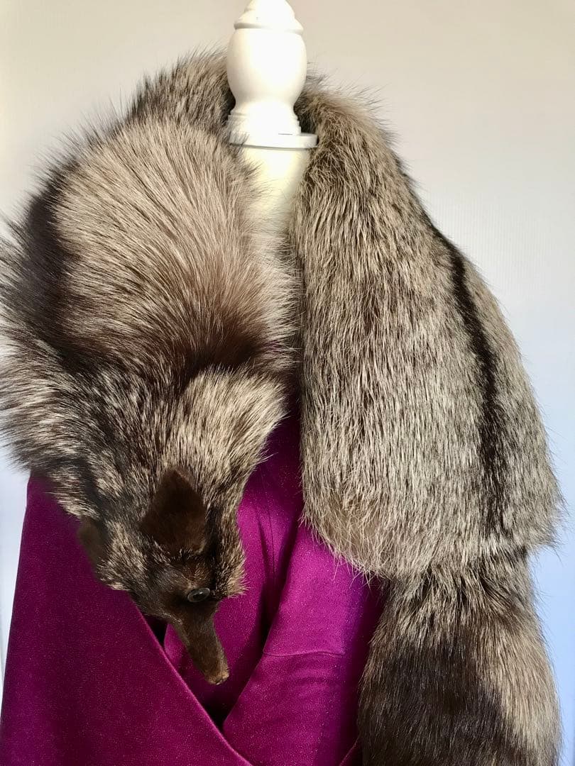 EMBA特注　最上級品　FOX FUR 銀ギツネ　本毛皮　ショール　ストール