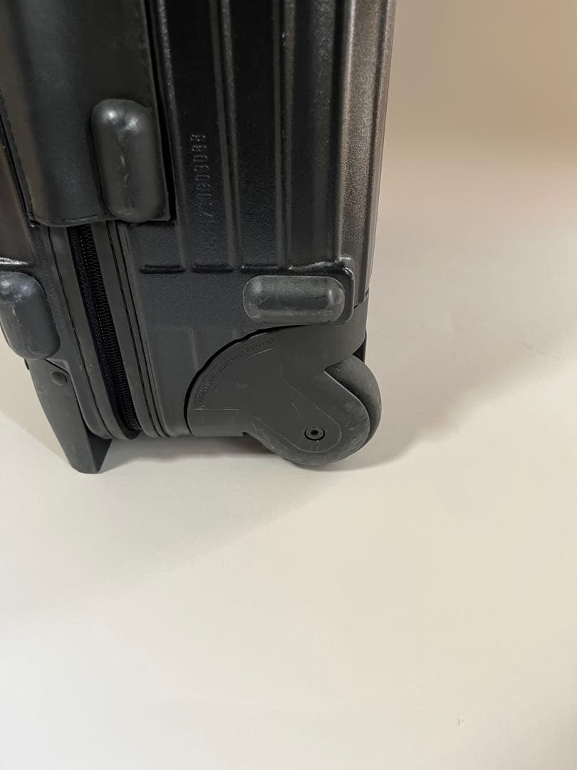 リモワ　スーツケース