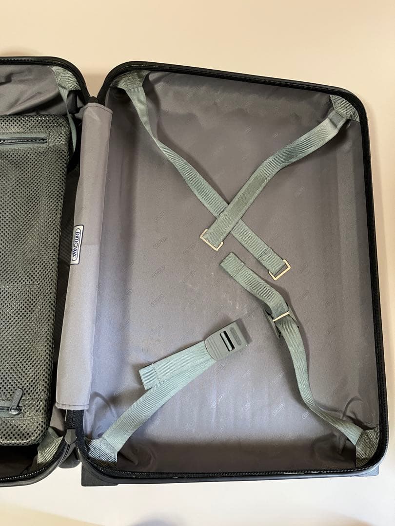 リモワ　スーツケース