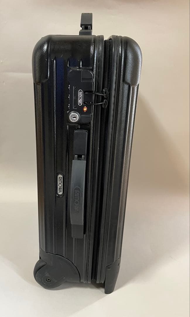 リモワ　スーツケース