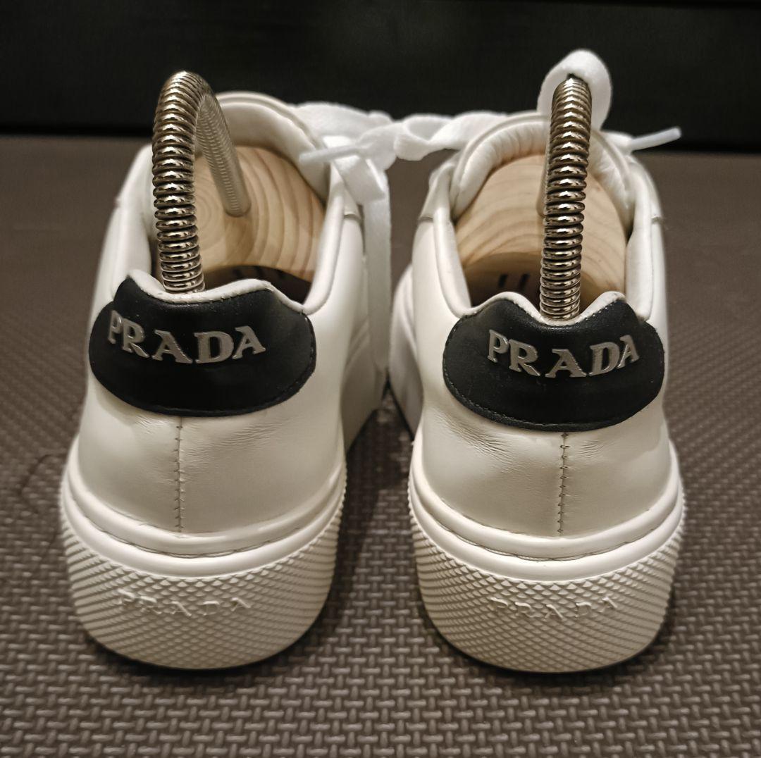 PRADA ホワイトレザー スニーカー
