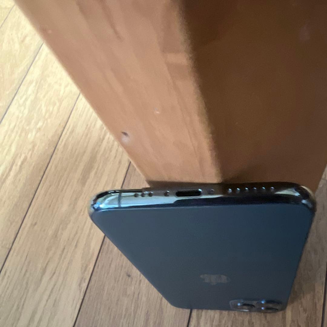 Apple iPhone 11 Pro 本体　256g b