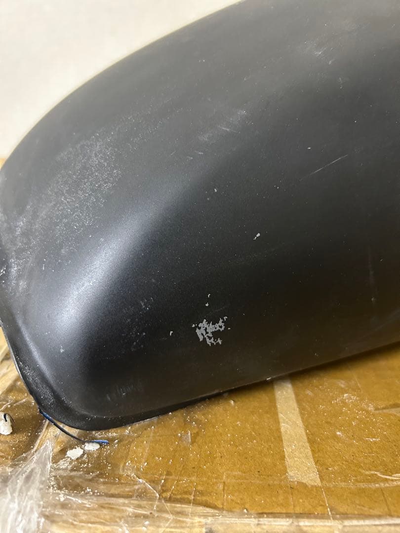 sr400 純正 マットブラックタンク タンクキャップもお付けします。