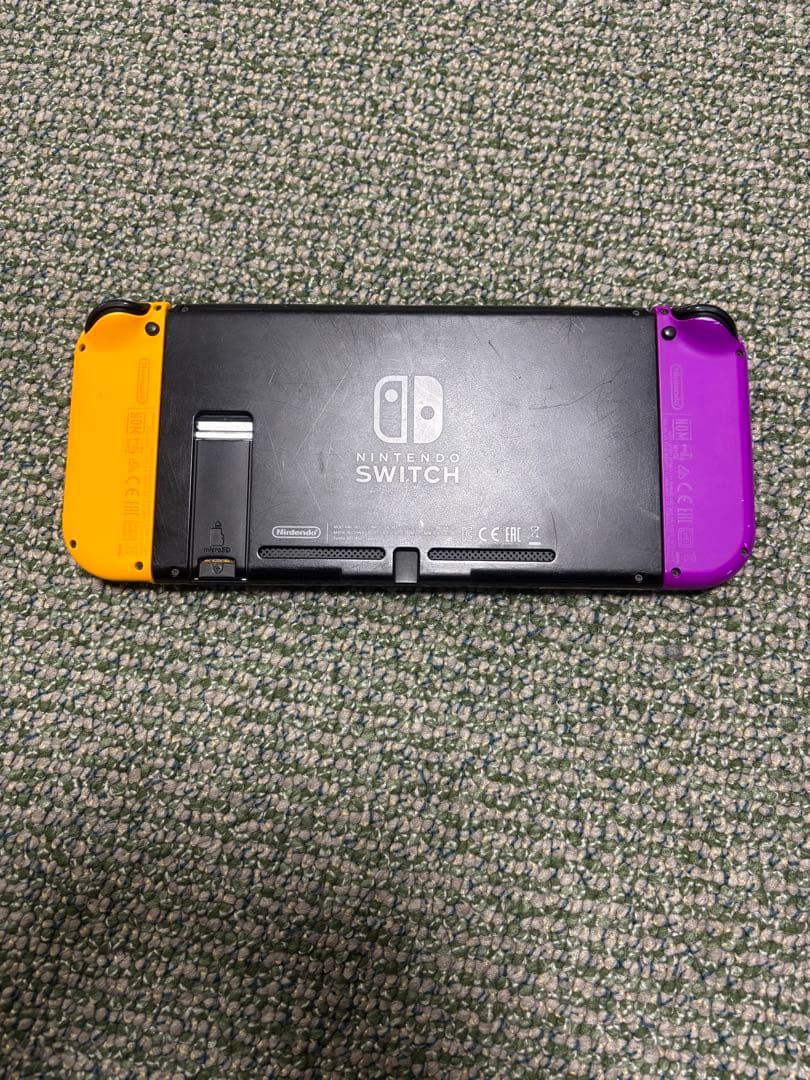 Nintendo Switch 本体 紫と黄色ジョイコン