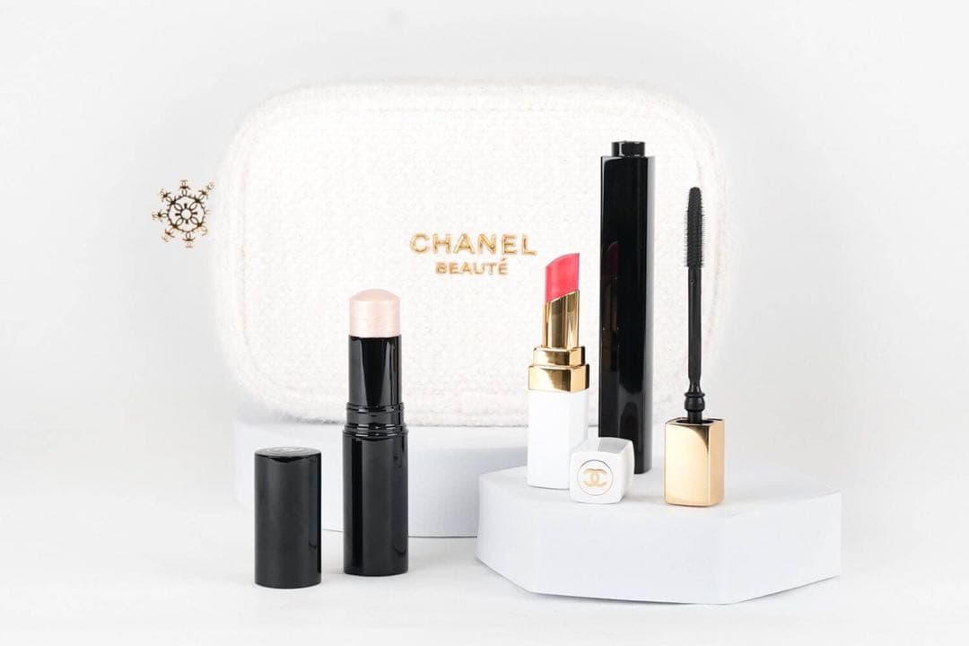 CHANEL 2024クリスマスコフレメイクアップセット