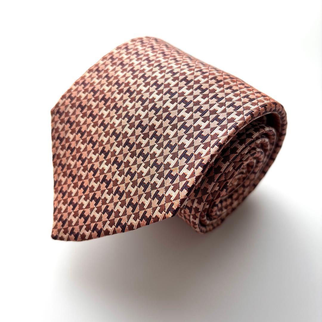 ꧁美品꧂ エルメス ネクタイ ファソネ H柄 パズル 幾何学模様 ピンク 光沢