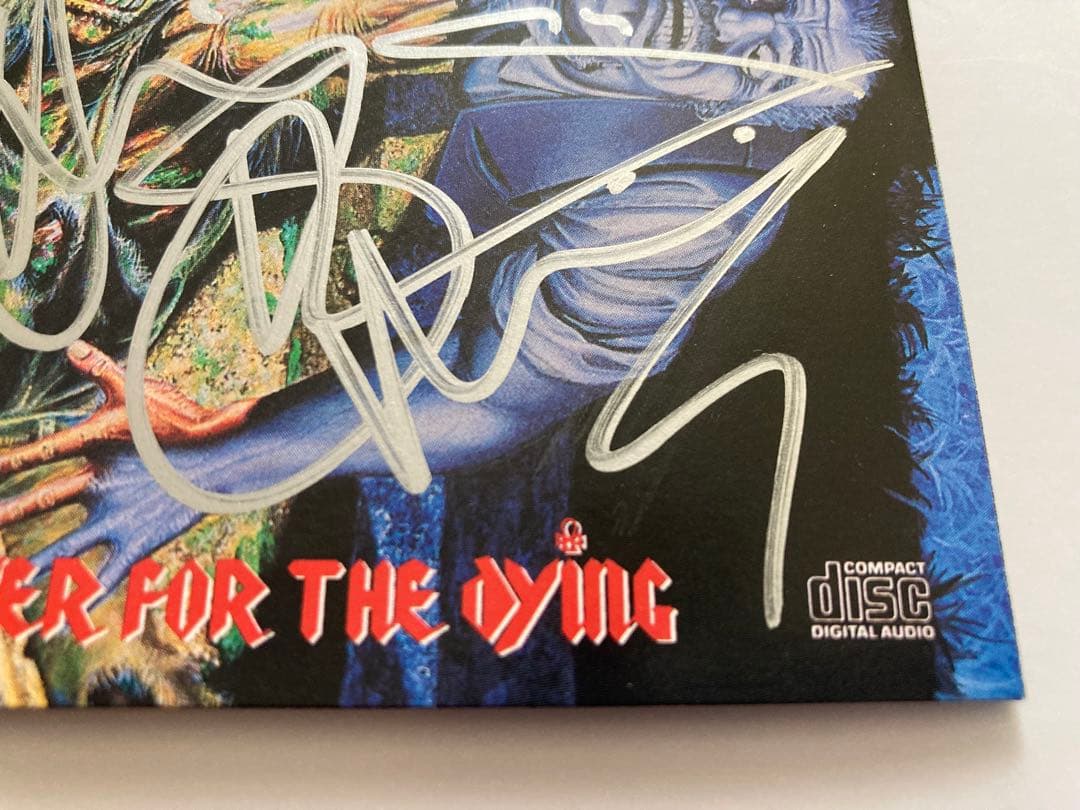 レア　Iron Maiden サイン入りCD アイアンメイデン