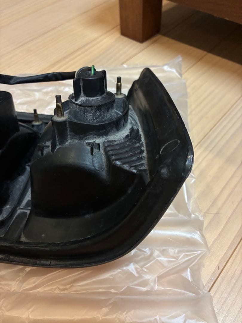 【AE86】 テールライト 助手席側 2ドア