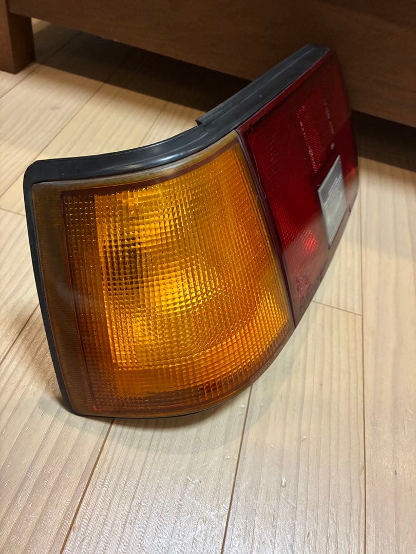 【AE86】 テールライト 助手席側 2ドア