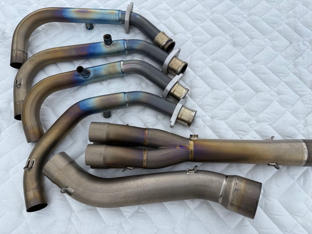 IKAZUCHI フルエキゾーストマフラー Ninja ZX25-R