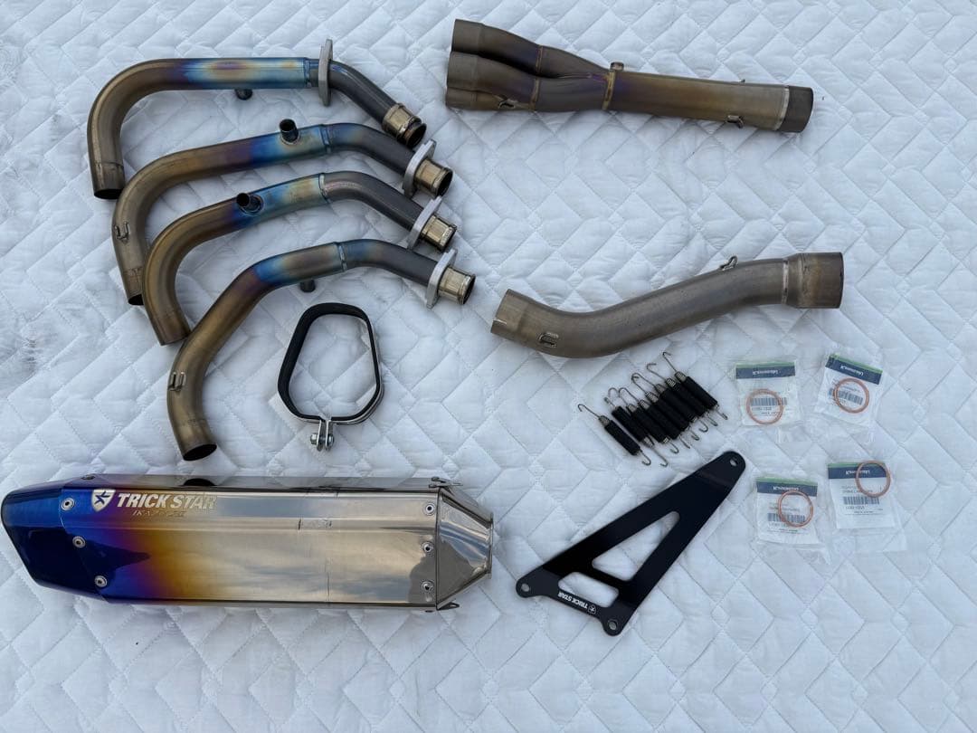 IKAZUCHI フルエキゾーストマフラー Ninja ZX25-R