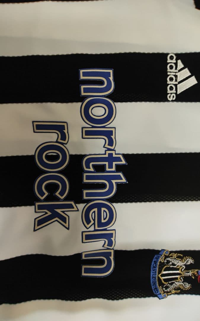 Newcastle United adidas シャツ 32 ROBERT