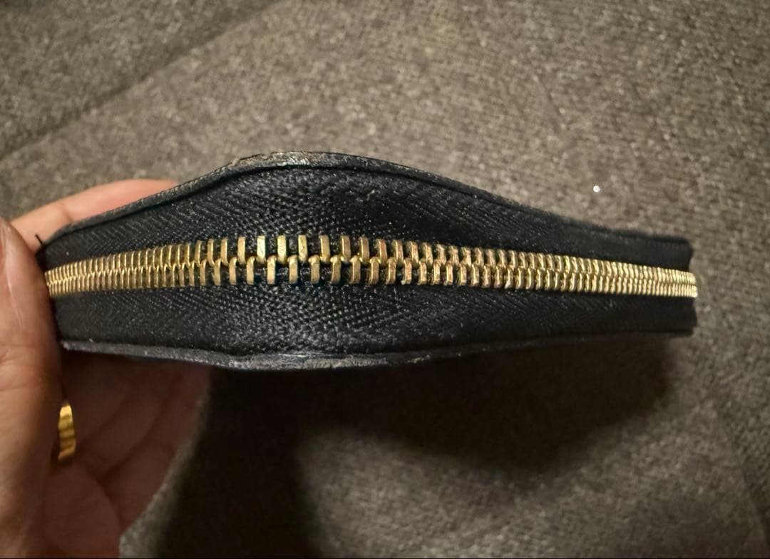 最終値下げ！LOUIS VUITTONゲームオンモノグラム ジッピーパース