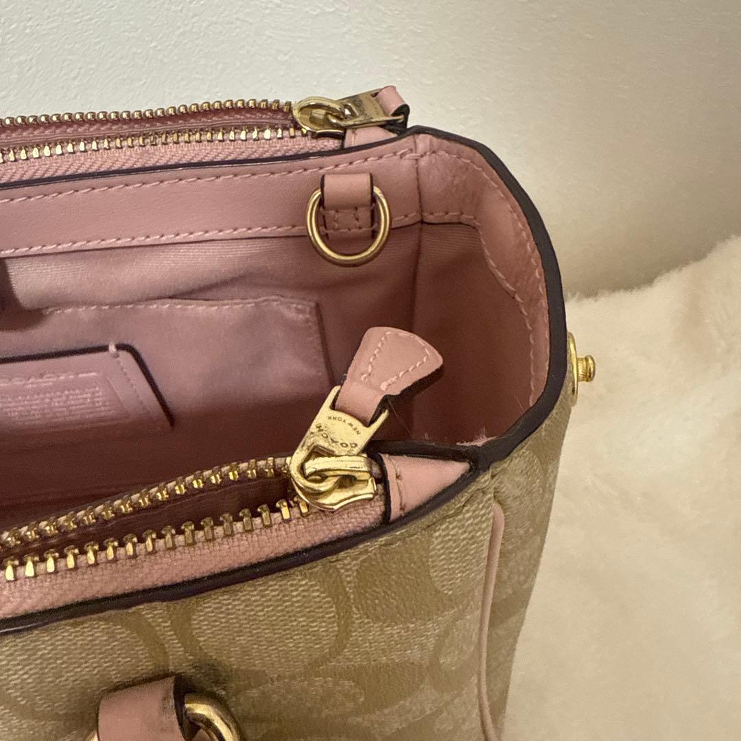 【美品】COACH シグネーチャーピンクショルダーバッグ