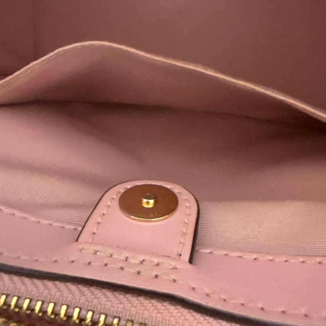 【美品】COACH シグネーチャーピンクショルダーバッグ