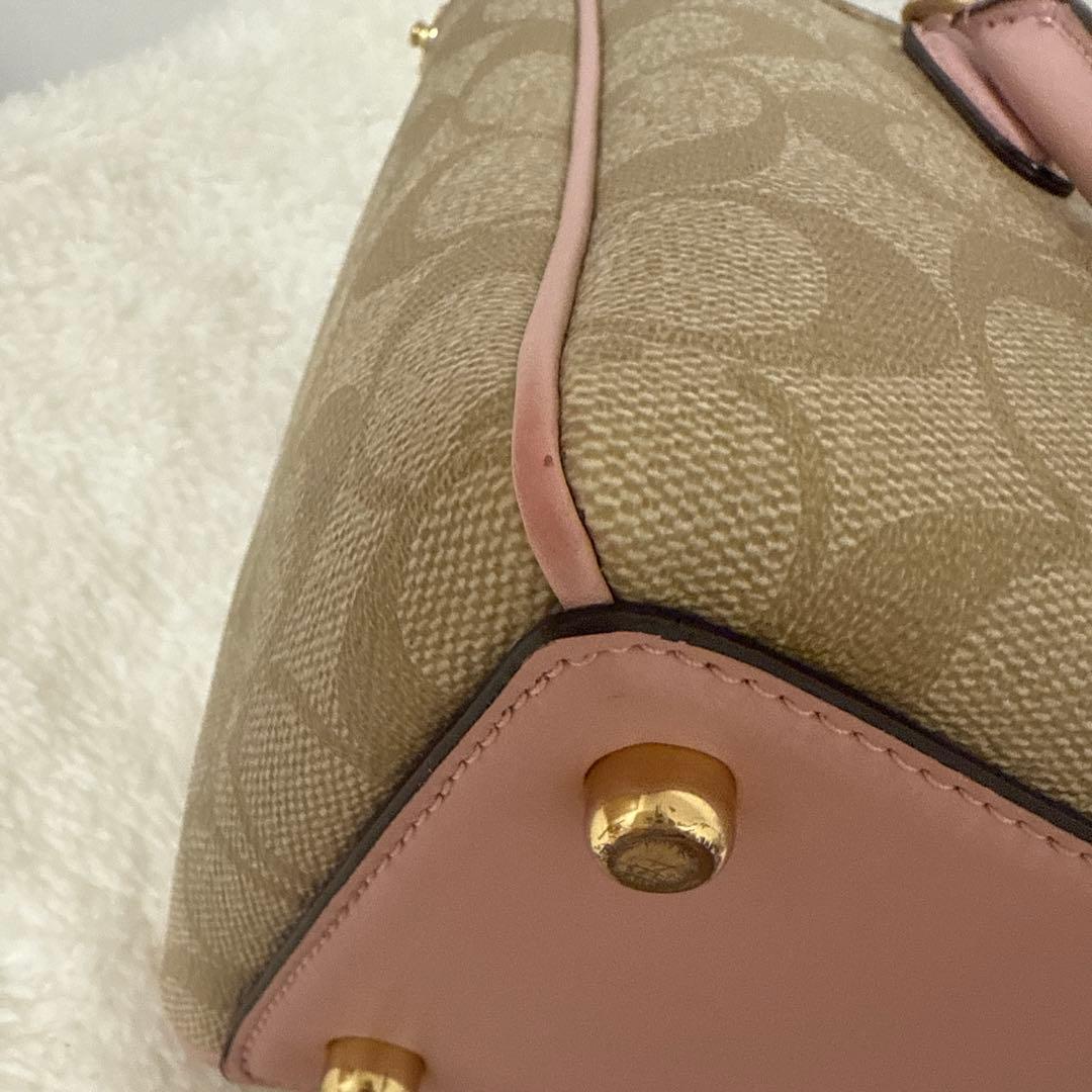 【美品】COACH シグネーチャーピンクショルダーバッグ
